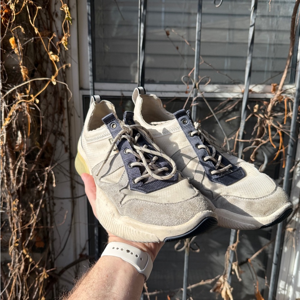 Cream and blue COACH streetwear sneakers